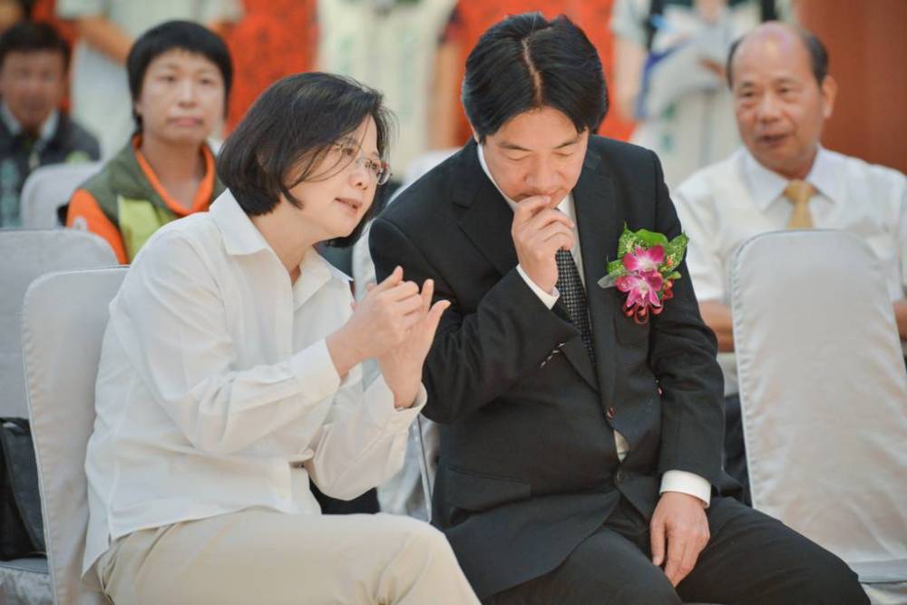 沉潛後再出發！賴清德先幫港湖女神輔選 周末助陣子弟兵促「蔡賴同框」 27