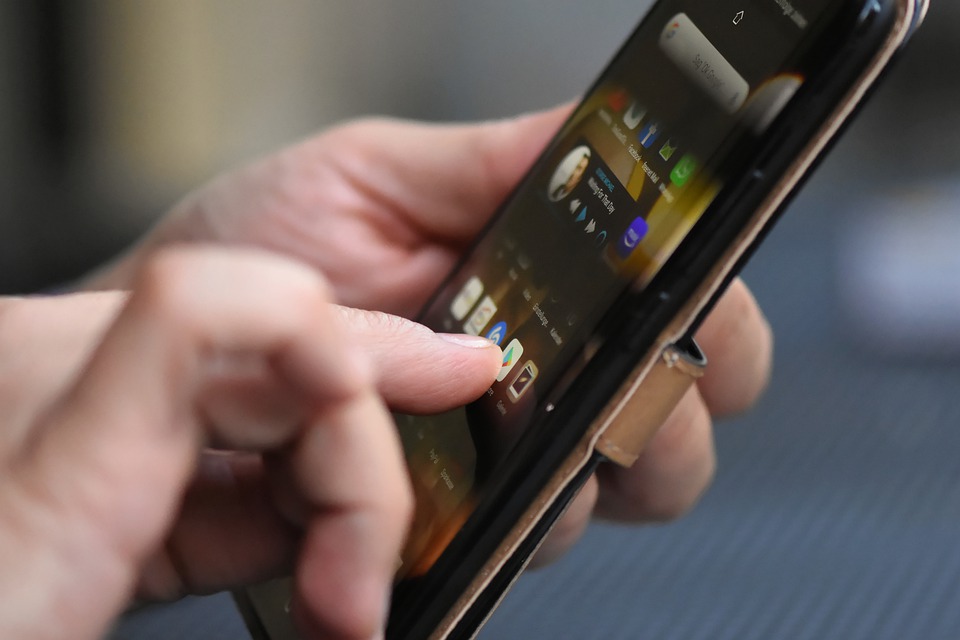 安卓越來越iphone X化 眾多廠商同意下代android Q改為全手勢操作 匯流新聞網