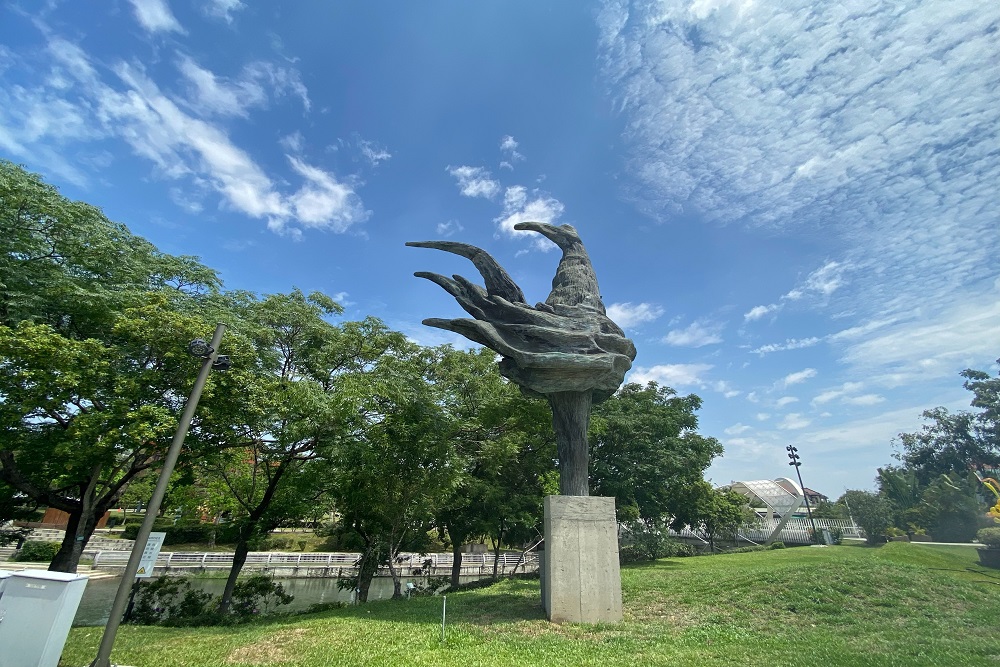 豐原葫蘆墩公園內最大地標「葫蘆墩橋」牌坊復位 9