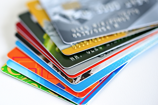 信用卡當電子發票載具 明年中獎可抵卡費