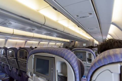 美多家航空公司開始把座椅後螢幕拆了 關鍵幾個原因曝光了！