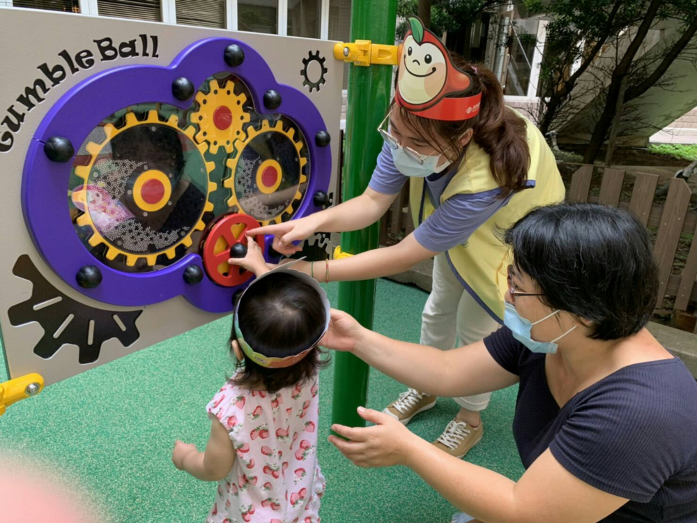 全台首見！大醫院蓋占地百坪「戶外遊戲場」 病童減壓還可刺激發展 5