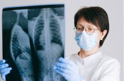 未來人類健康靠AI守護！ X光片揪出乳癌細胞　成功率比醫生還高