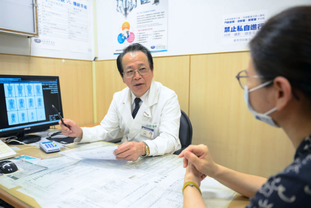 第四期乳癌開刀有效嗎？  台灣本土最新研究揭露「保命關鍵」