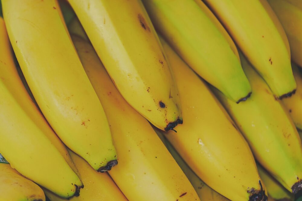 助排便？止腹瀉？一蕉兩用  一次搞懂「黃皮、偏綠」香蕉什麼時候吃