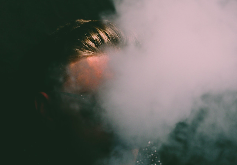 最新研究：電子煙害人產生「腦霧」！  注意力潰散、記憶力缺損…