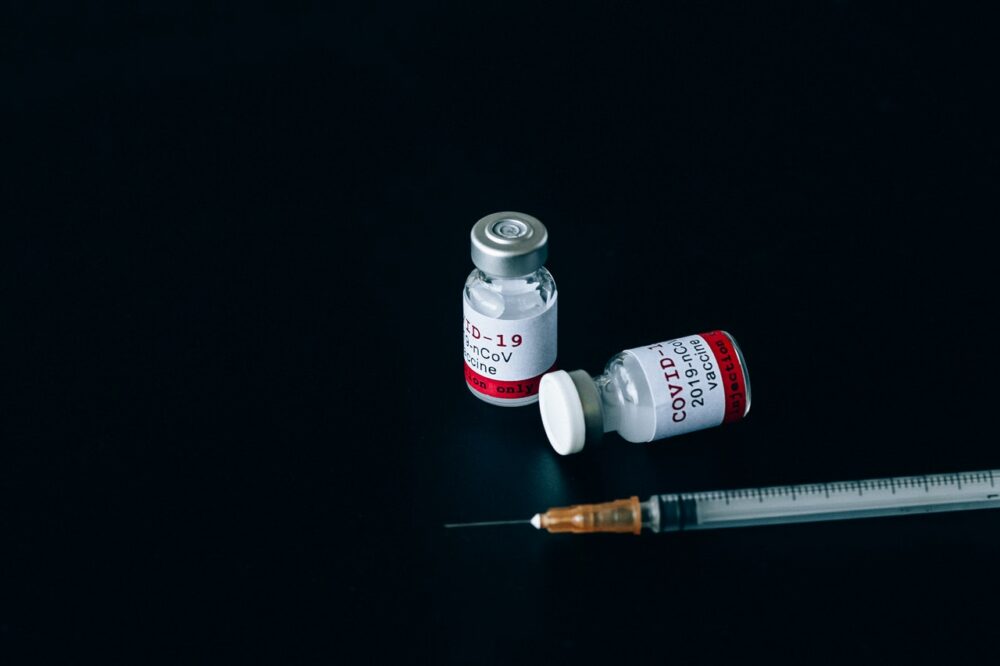疫苗最新！聯亞二期試驗開打  拚6月拿緊急授權上市千萬劑