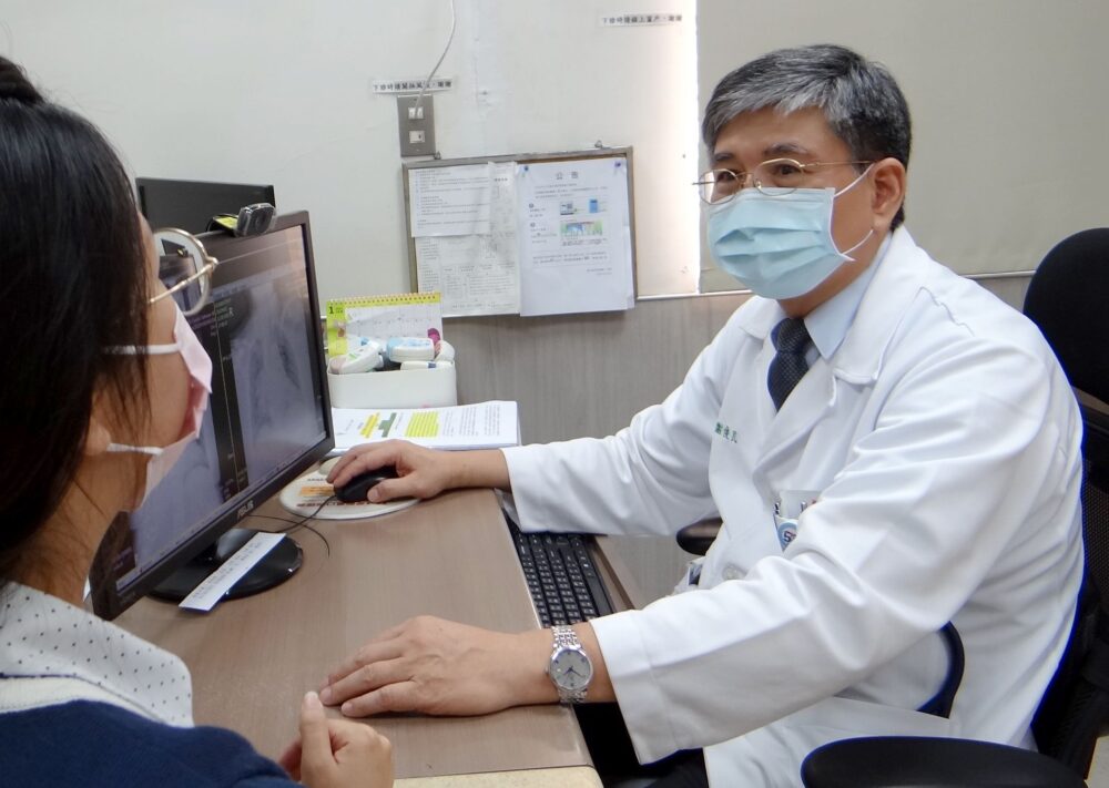 年逾80歲罹患肺癌  該不該治療？台灣醫院分析曝一線生機