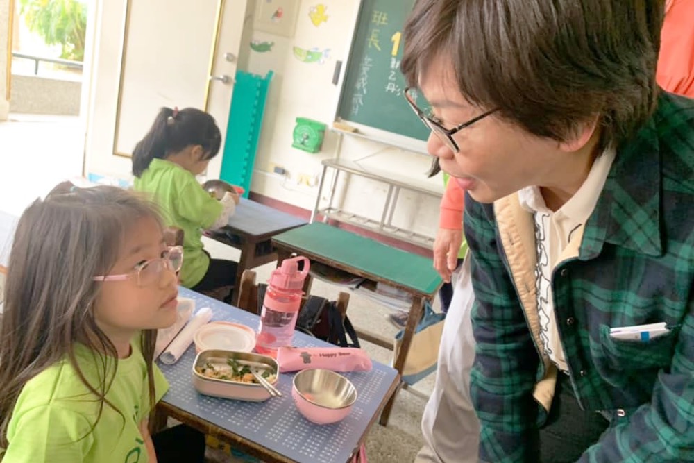 東港高中生集體嘔吐腹瀉 蔡壁如：確保國人健康飲食是政府的責任