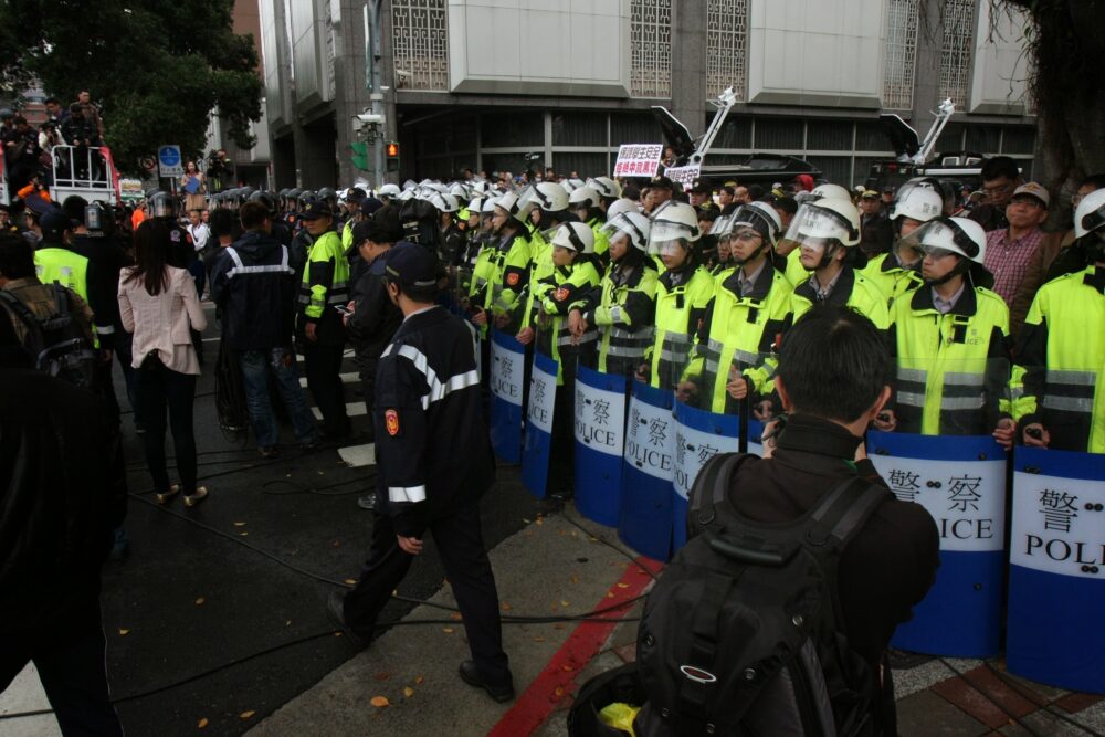 警紀案連日來滾雪球／葉毓蘭：警民信任摧毀殆盡 我心如刀割 9