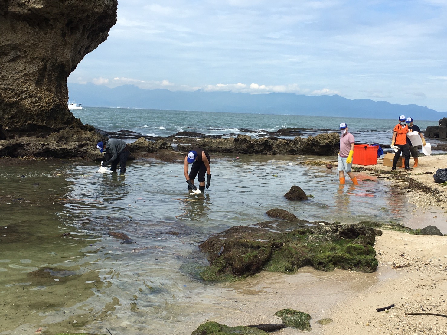 大林廠外海浮筒油管破裂漏油污染 中油致歉：已積極清理中 9