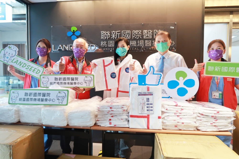高虹安代表郭台銘捐贈醫療級防疫物資 力挺守護國門第一線醫護人員