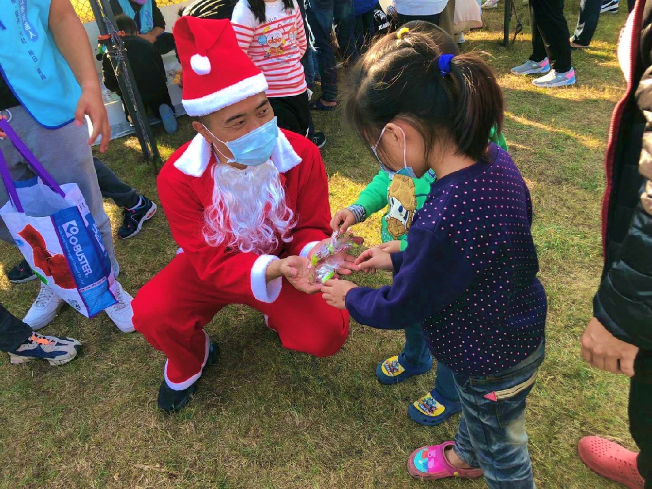 違建續燒！顏寬恒控林靜儀讓年輕人仇富反商 像紅衛兵打倒地主