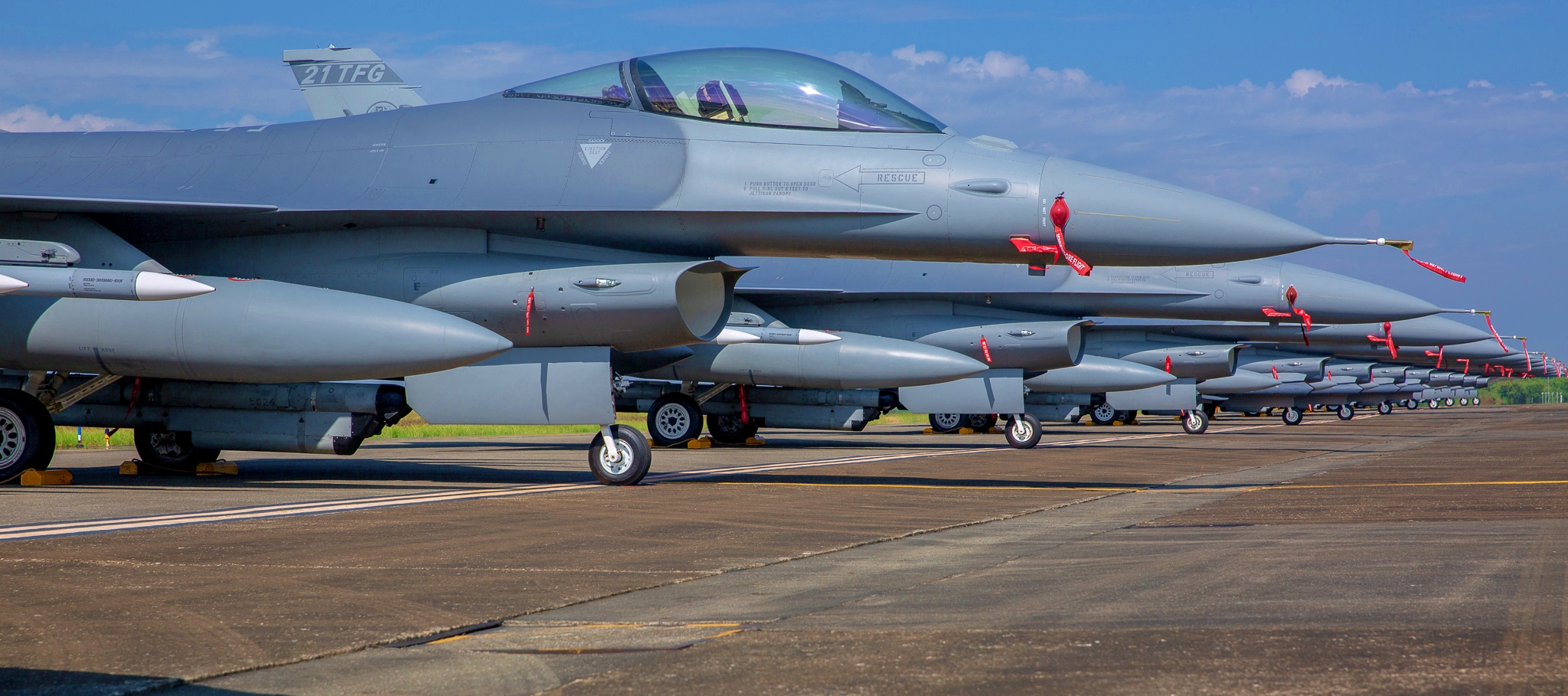 買F-16V卻無人飛！空軍前副司令建議招募民間「後備飛行大隊」