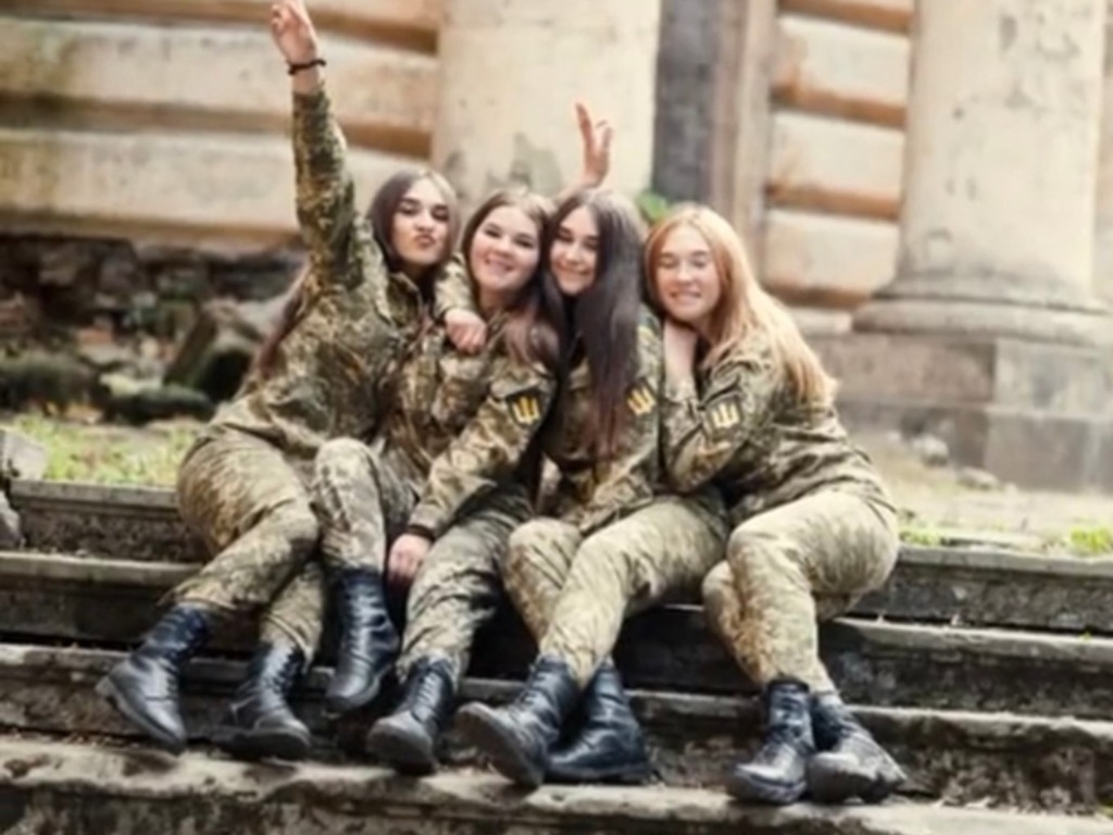 ukraine military women tiktok 03 1024
