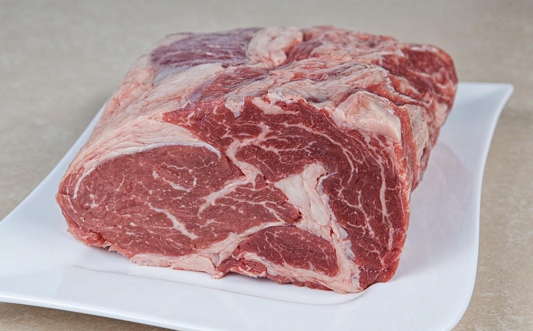 霜降肉靠「打針美容」不能再混了！    7月起強制標示注脂肉、亂標罰400萬