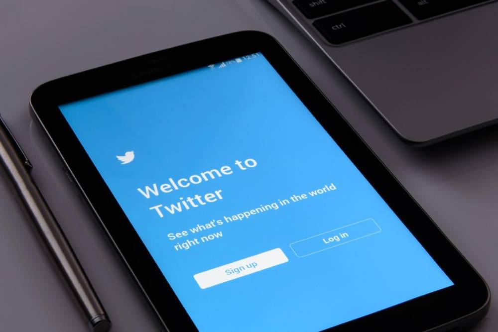 【臺灣調查網】全球民調／美國 馬斯克收購推特有助「言論自由」？近四成認Twitter討論素質將提升