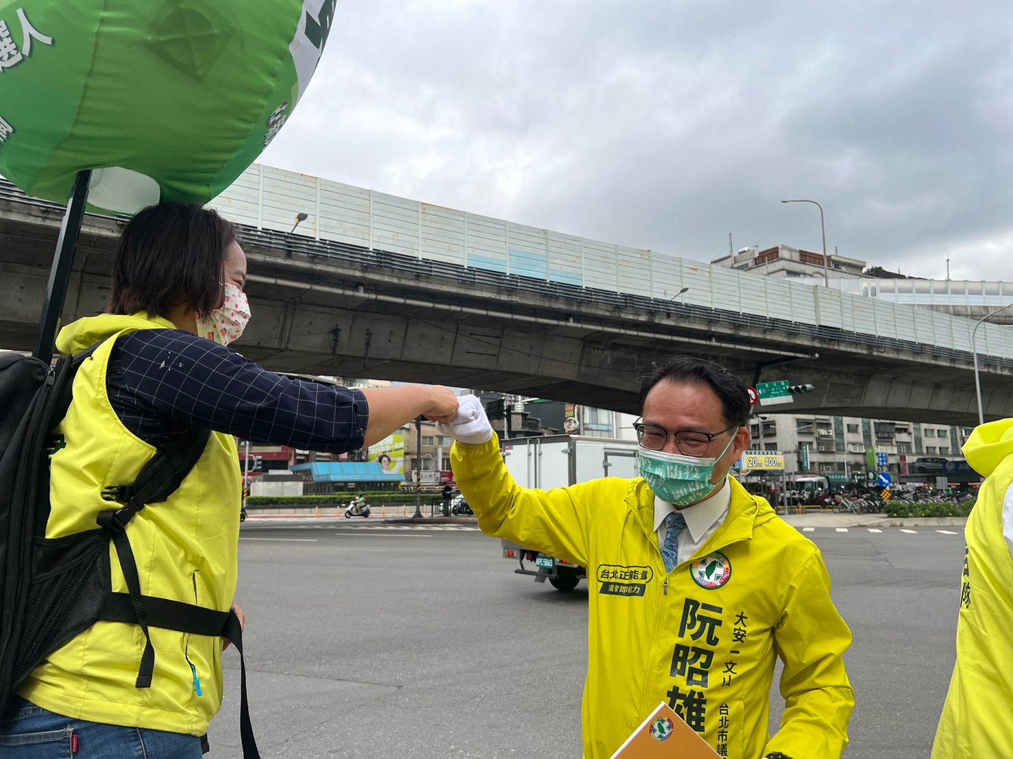 民進黨湧言會拼席次 阮昭雄率北市選將輔選黃淑君、張志豪 5