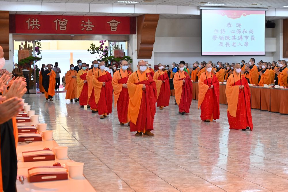 陳其邁赴佛光山供僧法會為星雲大師獻祝福 承諾佛光山的事即高市府的事！ 9