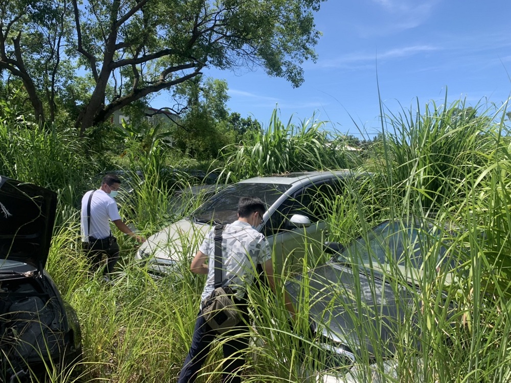 貸款買車逾期繳款　假債權公司上門拖吊騙走車被逮 9