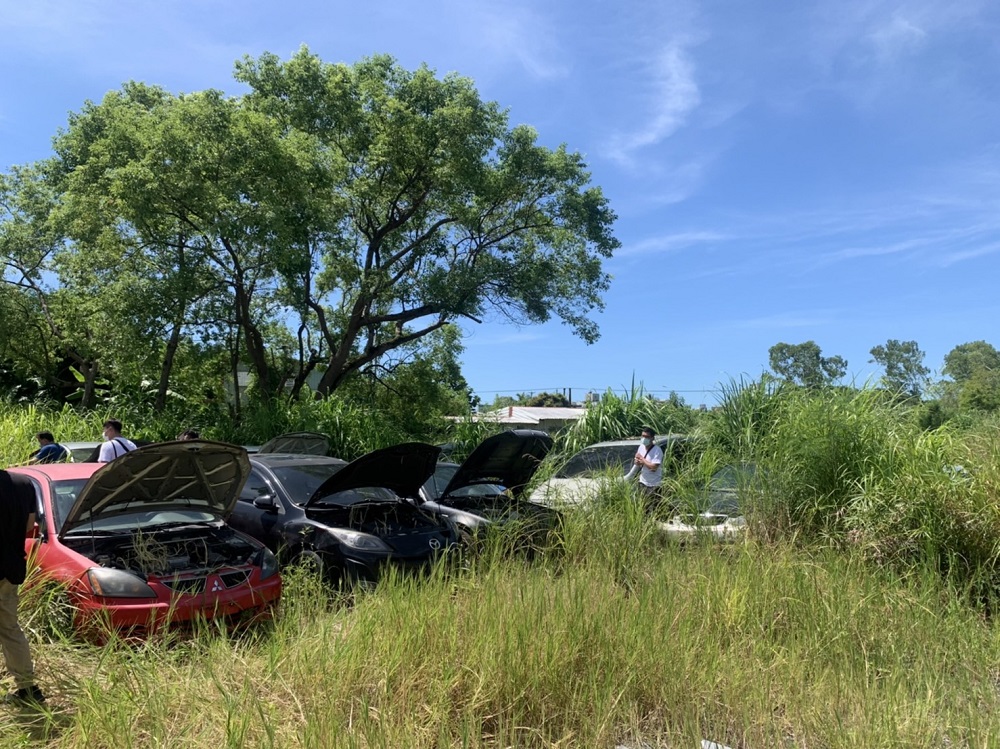 貸款買車逾期繳款　假債權公司上門拖吊騙走車被逮 11