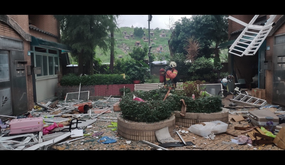 新北三峽社區氣爆　12住戶遭波及門窗碎裂5人輕重傷