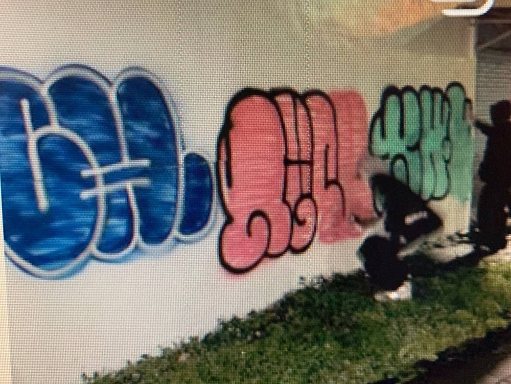 塗鴉客橫行北市　暗夜作畫分享社群涉廢棄物清理法開罰
