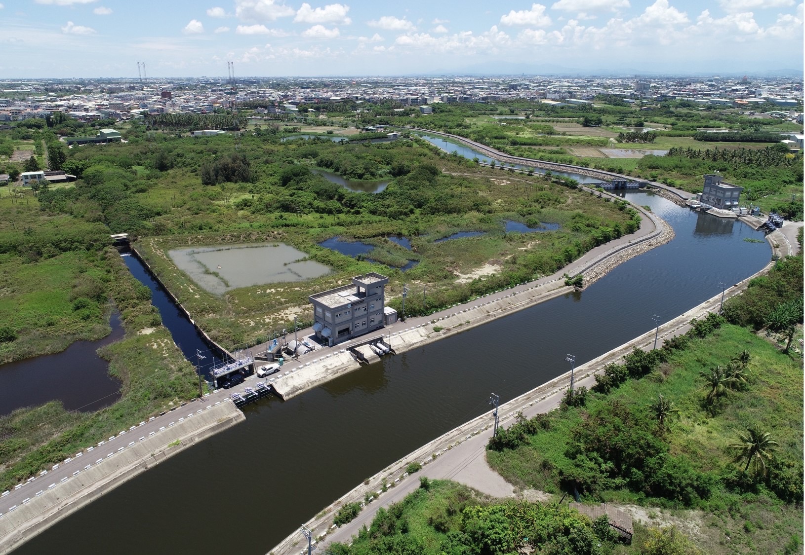 台南易淹水潛勢地區面積約佔全國三分之一，治水不易。黃偉哲上任以來，已投入超過250