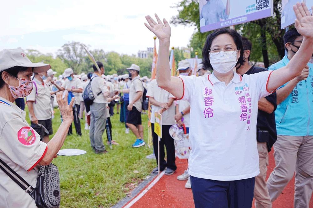 賴香伶運動場賣票