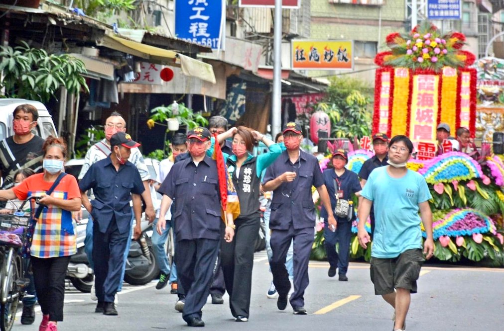新科民眾黨台北市議員林珍羽遇到大稻埕文化活動，幾乎每場必到。