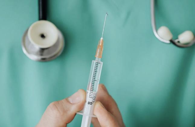 高雄20多歲男打完AZ爆血栓！   「認定疫苗害的」獲救濟金百萬元