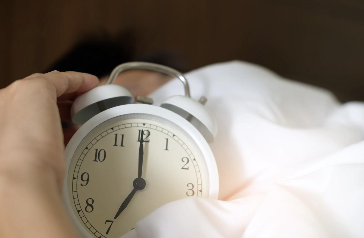睡不好、睡不著…  你的生理時鐘調對了嗎？醫師教你一次到位
