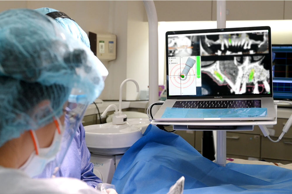 【有影】植牙新趨勢！4D導航植牙微創手術精準定位更安全 8