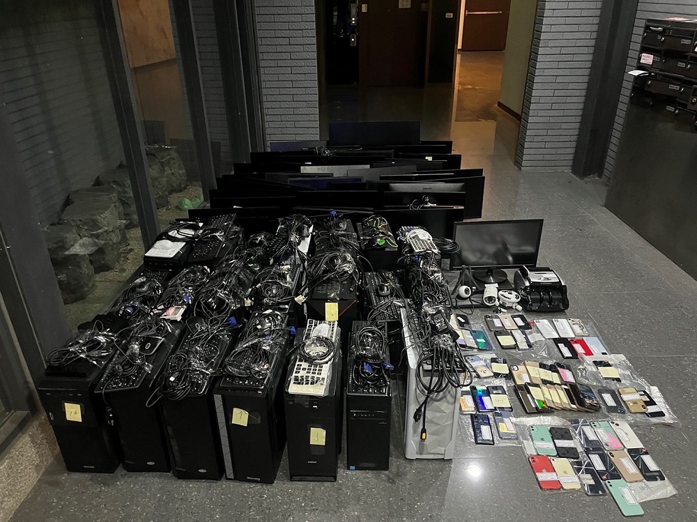 商辦大樓藏線上博弈機房　北市警跨區逮14人非法獲利上千萬元 261