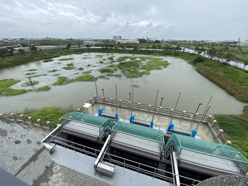 杜蘇芮豪雨侵襲　土地開發區滯洪池發揮蓄水調節功能 9