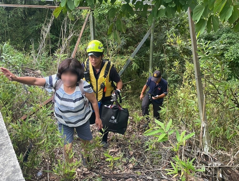 新北快搜挺進南投重災區　負責三處搜索運補任務救援不放棄 17