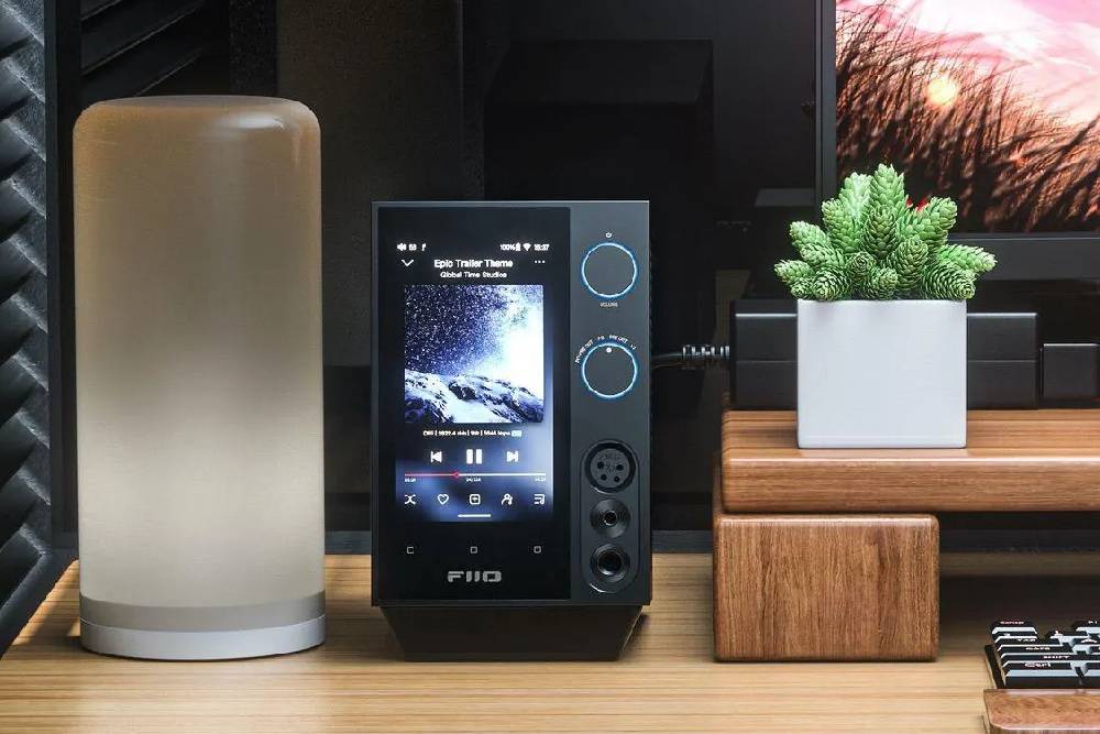 辦公室輕收藏 FiiO R7桌上型音樂整合器 9