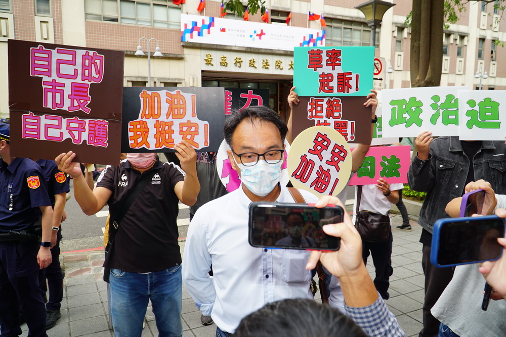 被控涉貪助理費　高虹安出庭辯稱沿用李俊俋模式 15