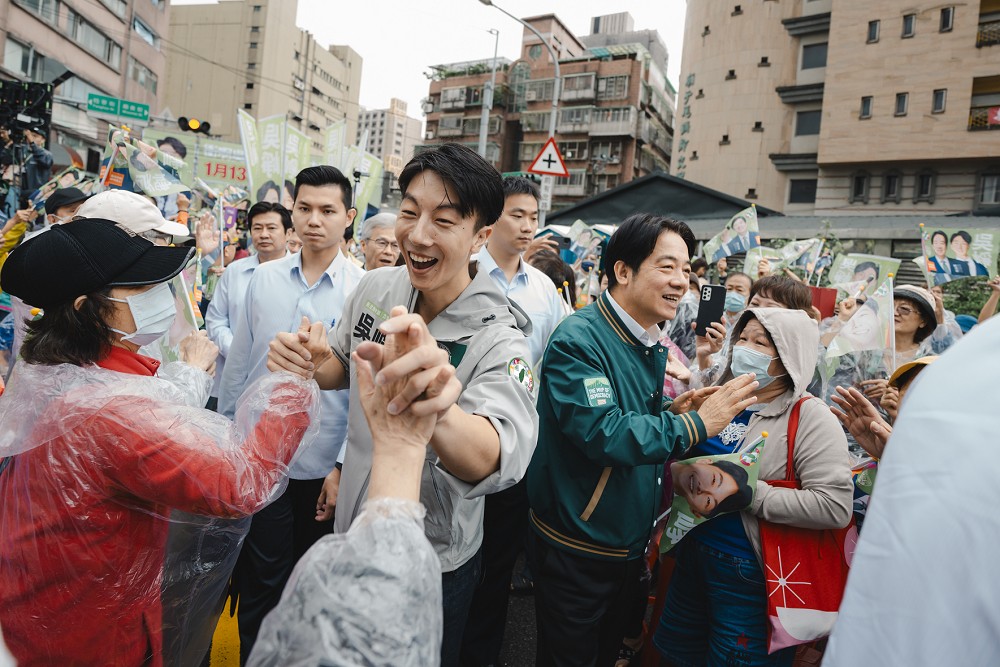 吳崢競總成立2千人相挺 賴清德讚：少年英雄將戰勝家族財團 9