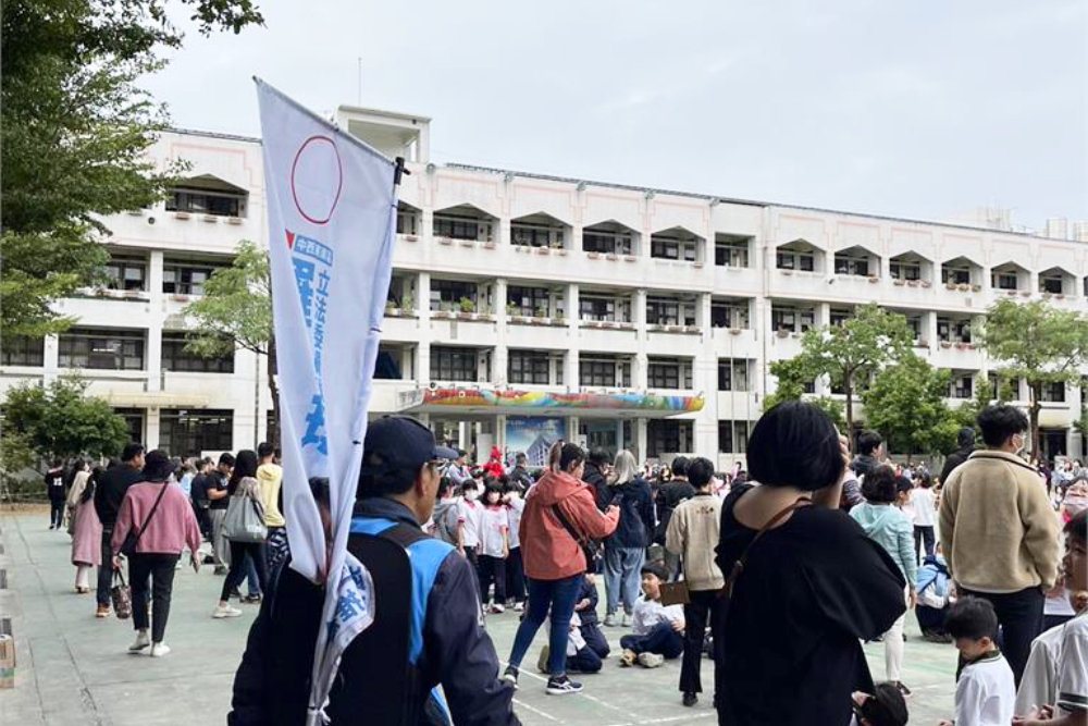 紙風車活動爆中市府行政不中立？ 綠藍參選人隔空交火 9