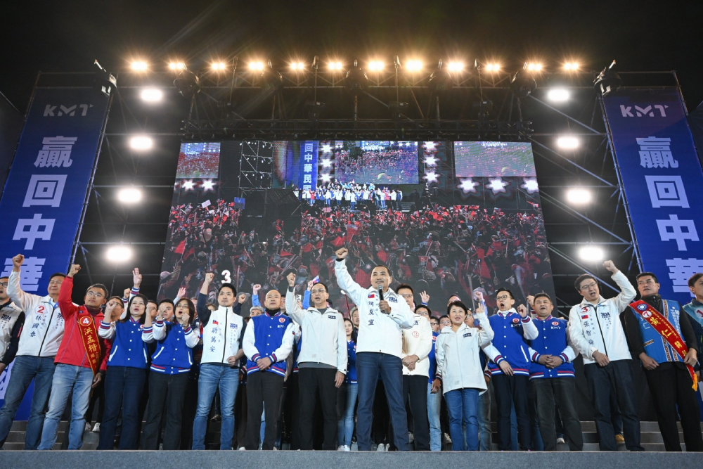 侯友宜12日在板橋舉行選前之夜。