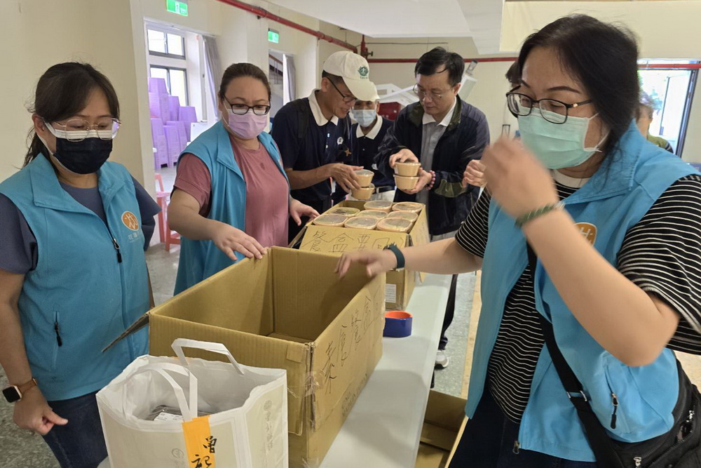 0403地震關懷暖　慈濟立即供應援助物資與安置設施 19