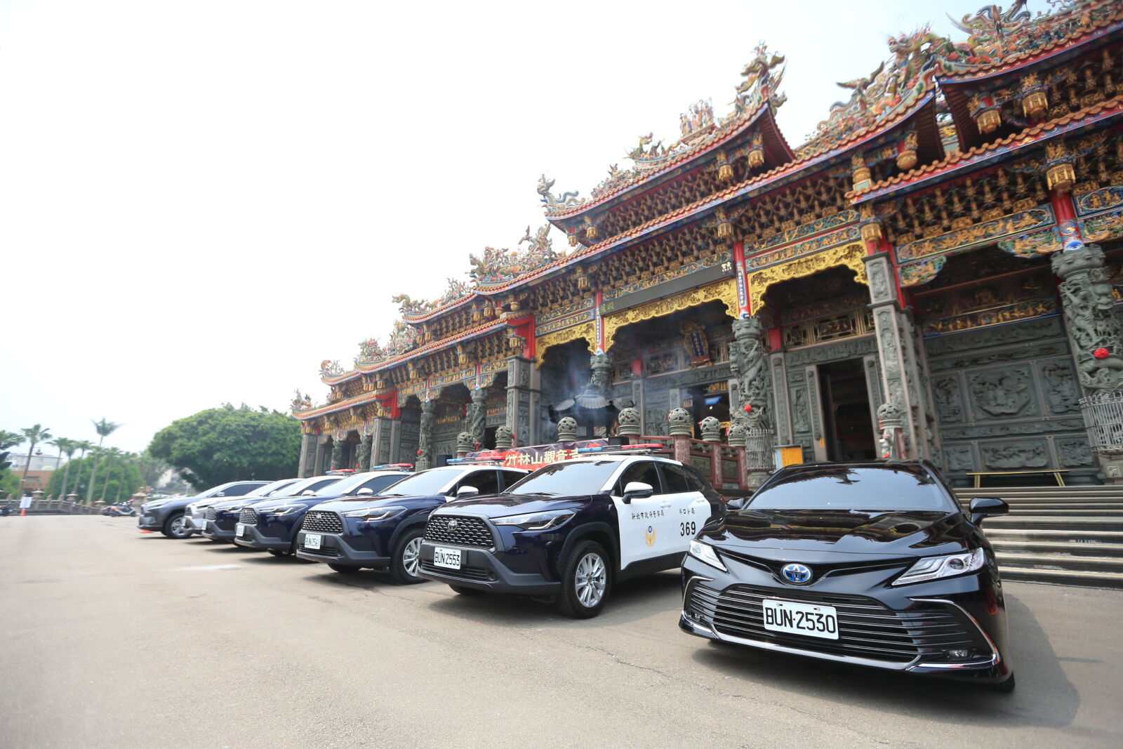 竹林山觀音寺霸氣捐7輛警用巡邏車　黃火旺：為新北治安盡一份心力 11