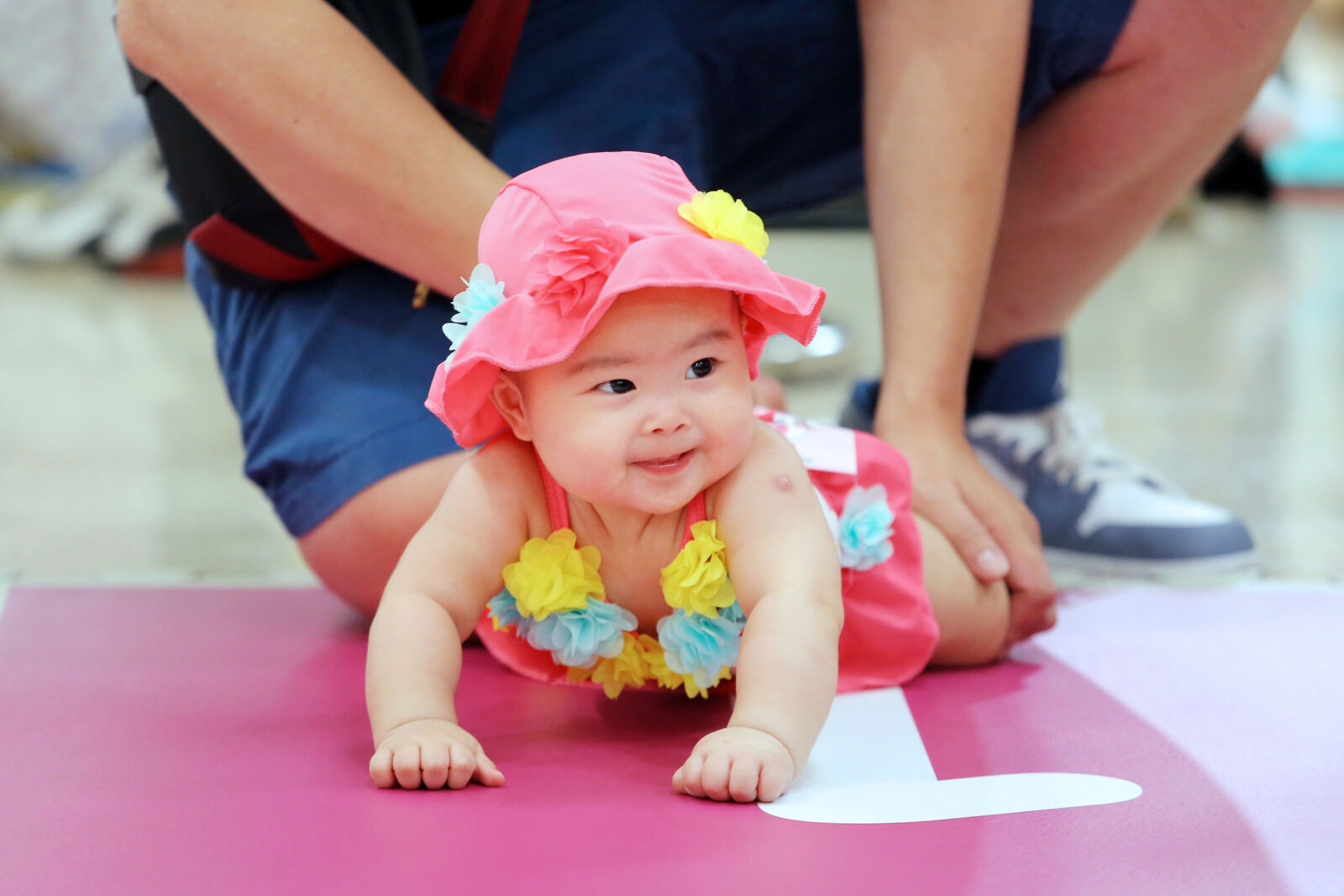 最萌BabyRUN+寶寶運動會登場　近400位比基尼泳裝寶寶大集合
