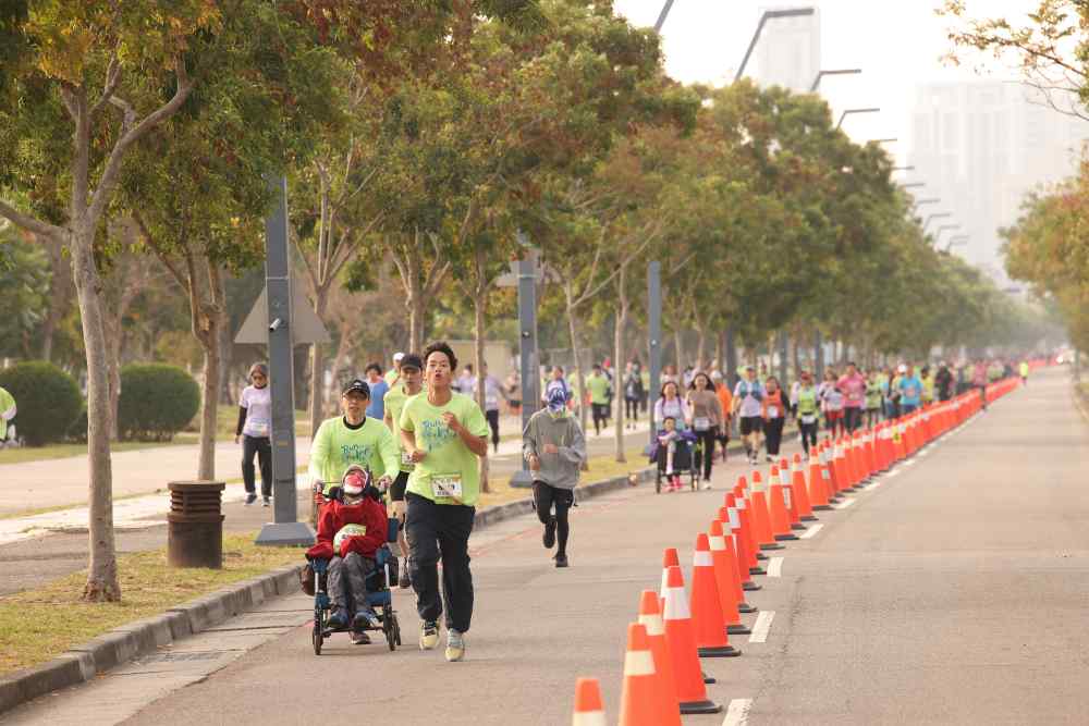 瑪利亞天使公益路跑 2500跑友攜手200身障家庭 共創動人畫面 7