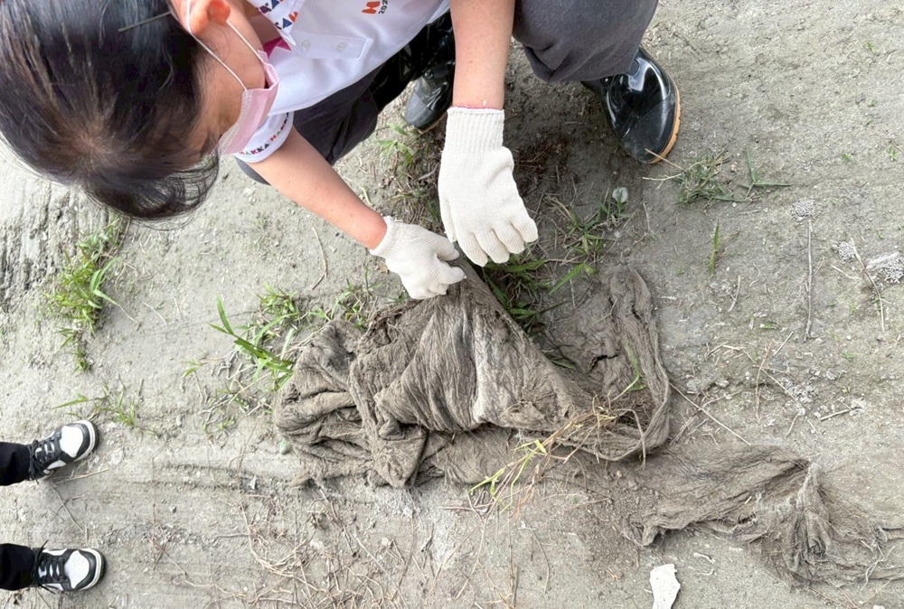 北迴鐵路旁現枯骨 40歲男性死亡逾半年比對失蹤人口中 北迴鐵路旁現枯骨 40歲男性死亡逾半年比對失蹤人口中