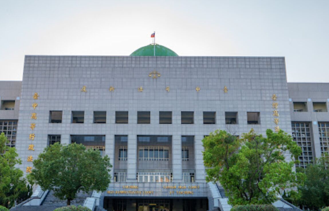 部隊驚爆性醜聞 已婚長官強吻男下屬逼幫口交 部隊驚爆性醜聞 已婚長官強吻男下屬逼幫口交