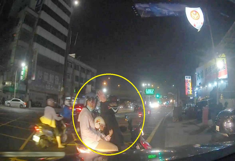 玩具塞鼻孔女童險窒息 歸仁警緊急開道5分鐘送醫 玩具塞鼻孔女童險窒息 歸仁警緊急開道5分鐘送醫