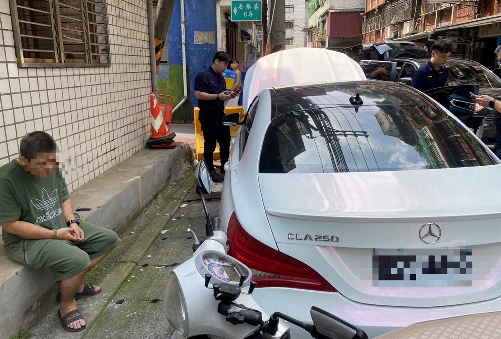 涉國道逼車肇逃 48歲駕駛落網竟還是毒品通緝犯 涉國道逼車肇逃 48歲駕駛落網竟還是毒品通緝犯