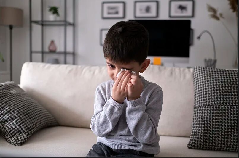 殘暴女搭公車無差別攻擊乘客 持腐蝕性液體顏射7歲男童 殘暴女搭公車無差別攻擊乘客 持腐蝕性液體顏射7歲男童